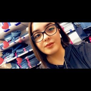 Meet your Posher, Marta